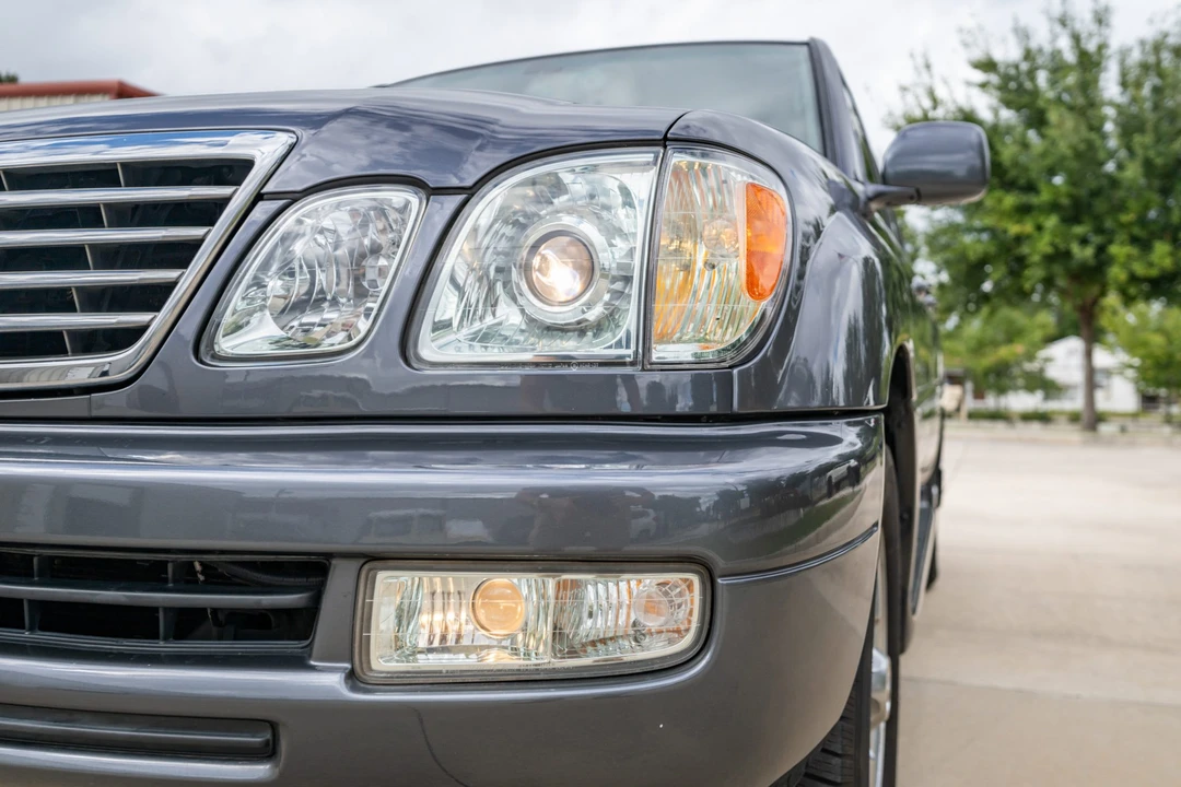 2006 Lexus LX 2nd Gen - Image 13 of 31