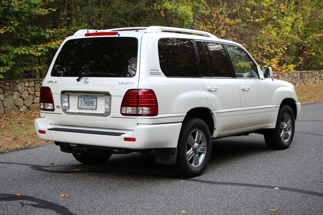 2006 Lexus LX 2nd Gen - Image 27 of 31