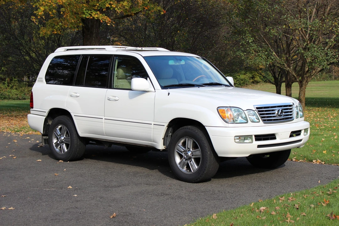 2006 Lexus LX 2nd Gen - Image 18 of 31