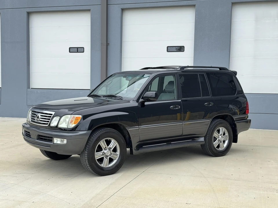 2006 Lexus LX 2nd Gen - Image 6 of 31