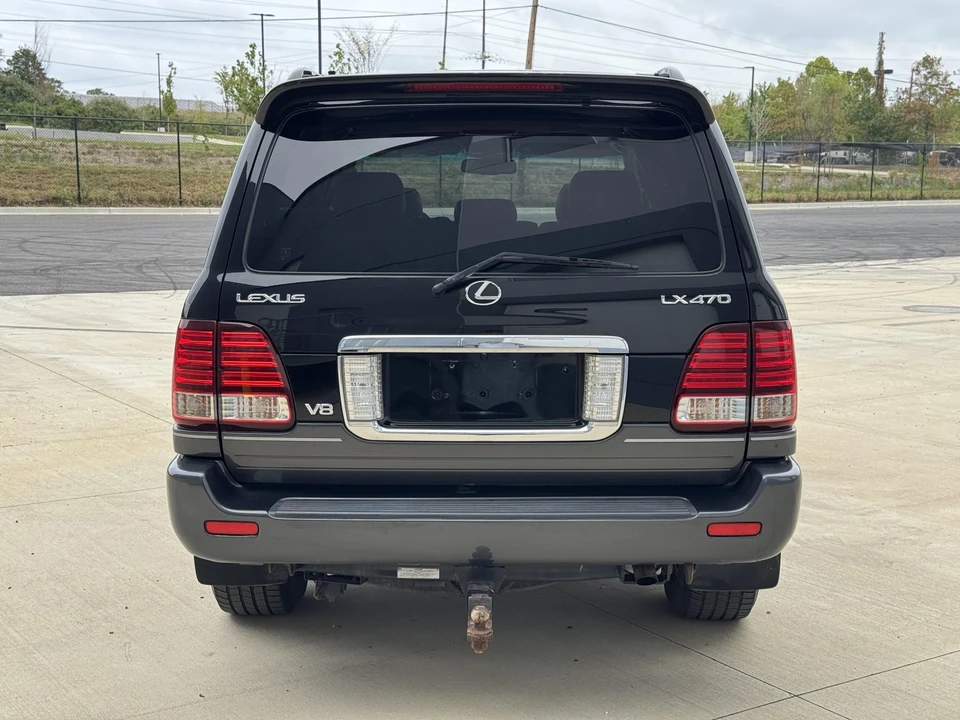2006 Lexus LX 2nd Gen - Image 18 of 31