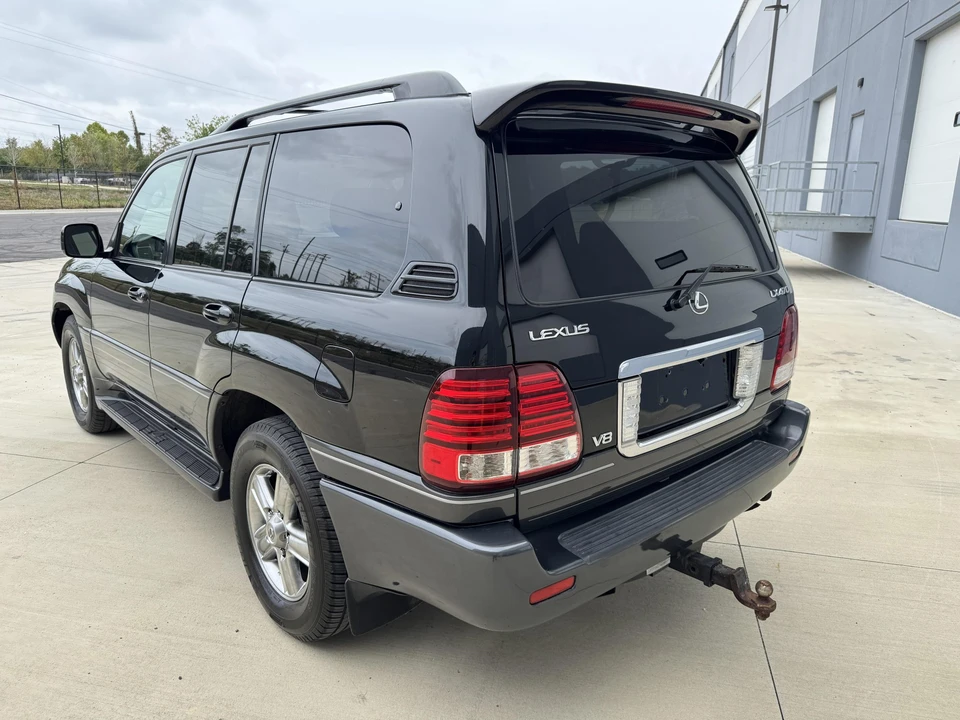 2006 Lexus LX 2nd Gen - Image 15 of 31