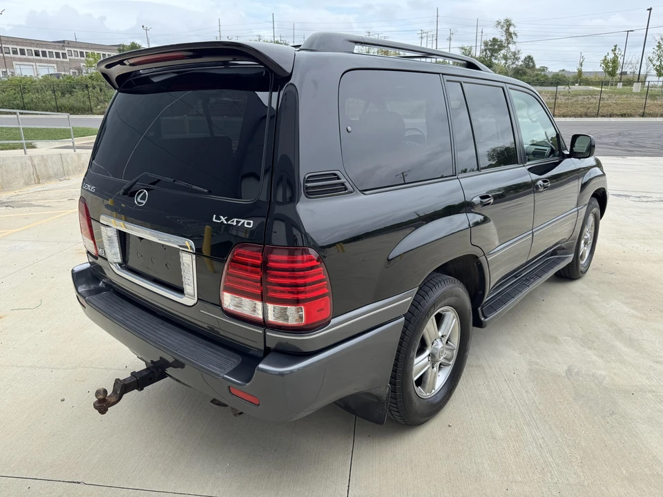 2006 Lexus LX 2nd Gen - Image 21 of 31