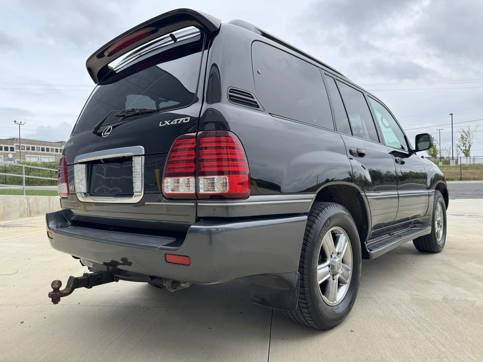 2006 Lexus LX 2nd Gen - Image 20 of 31