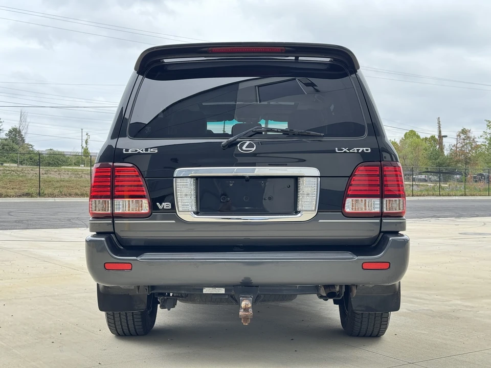 2006 Lexus LX 2nd Gen - Image 16 of 31