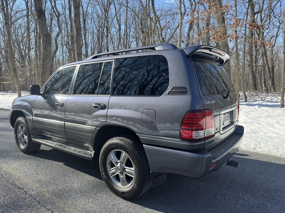 2006 Lexus LX 2nd Gen - Image 30 of 31