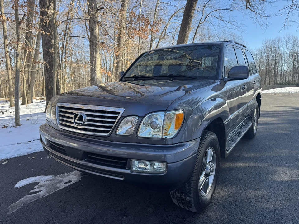 2006 Lexus LX 2nd Gen - Image 5 of 31