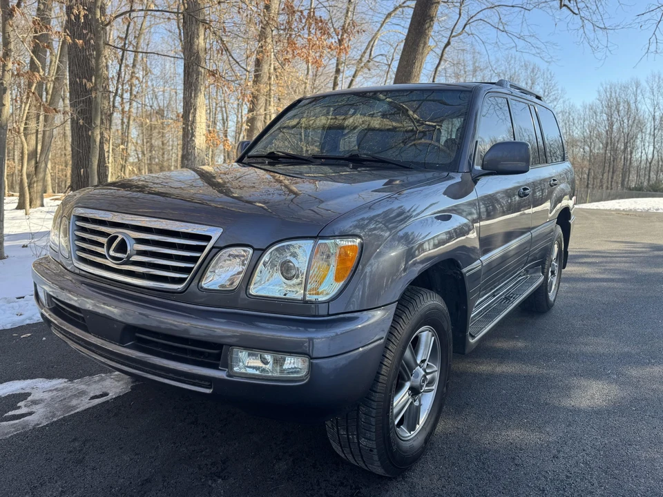 2006 Lexus LX 2nd Gen - Image 6 of 31