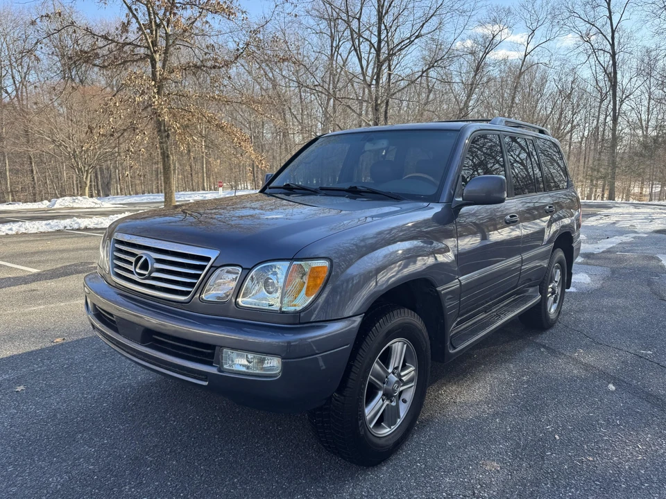2006 Lexus LX 2nd Gen - Image 13 of 31