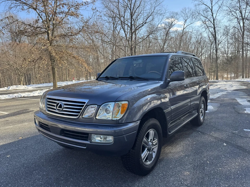 2006 Lexus LX 2nd Gen - Image 12 of 31