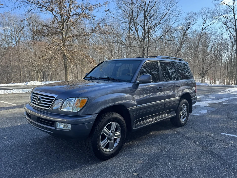 2006 Lexus LX 2nd Gen - Image 15 of 31