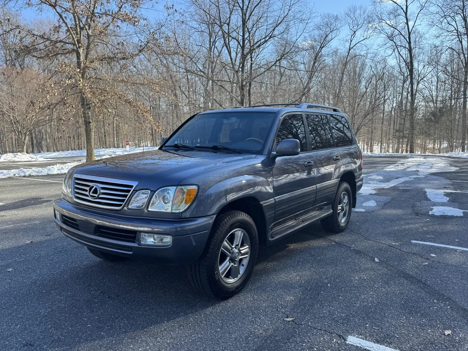 2006 Lexus LX 2nd Gen - Image 14 of 31