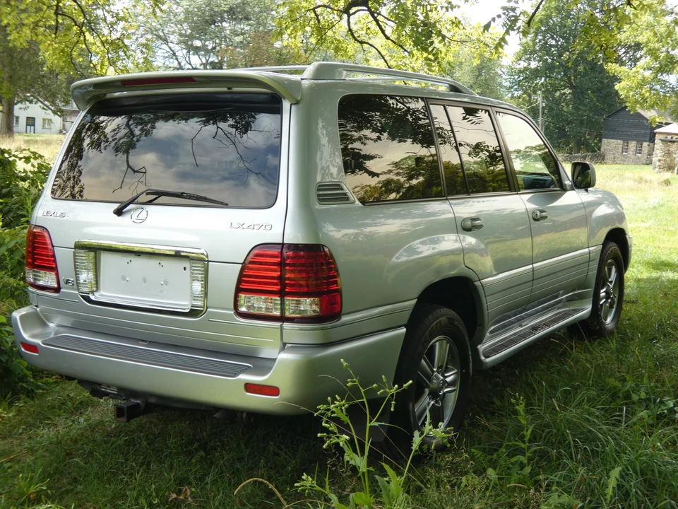 2006 Lexus LX 2nd Gen - Image 31 of 31