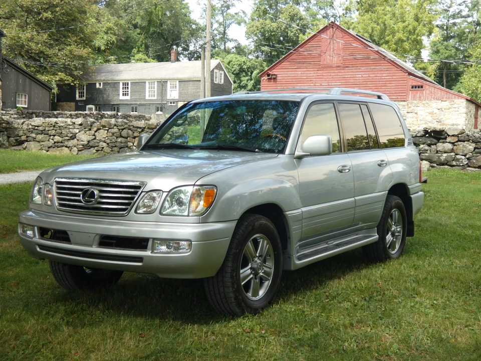 2006 Lexus LX 2nd Gen - Image 8 of 31