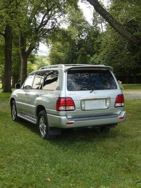 2006 Lexus LX 2nd Gen - Image 22 of 31