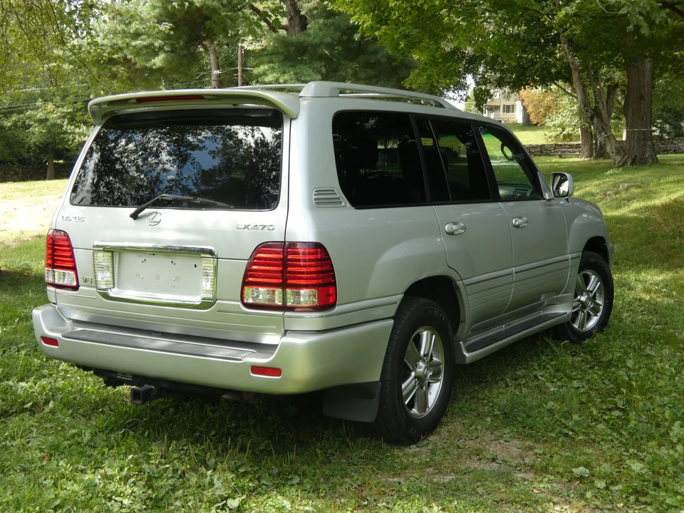 2006 Lexus LX 2nd Gen - Image 30 of 31