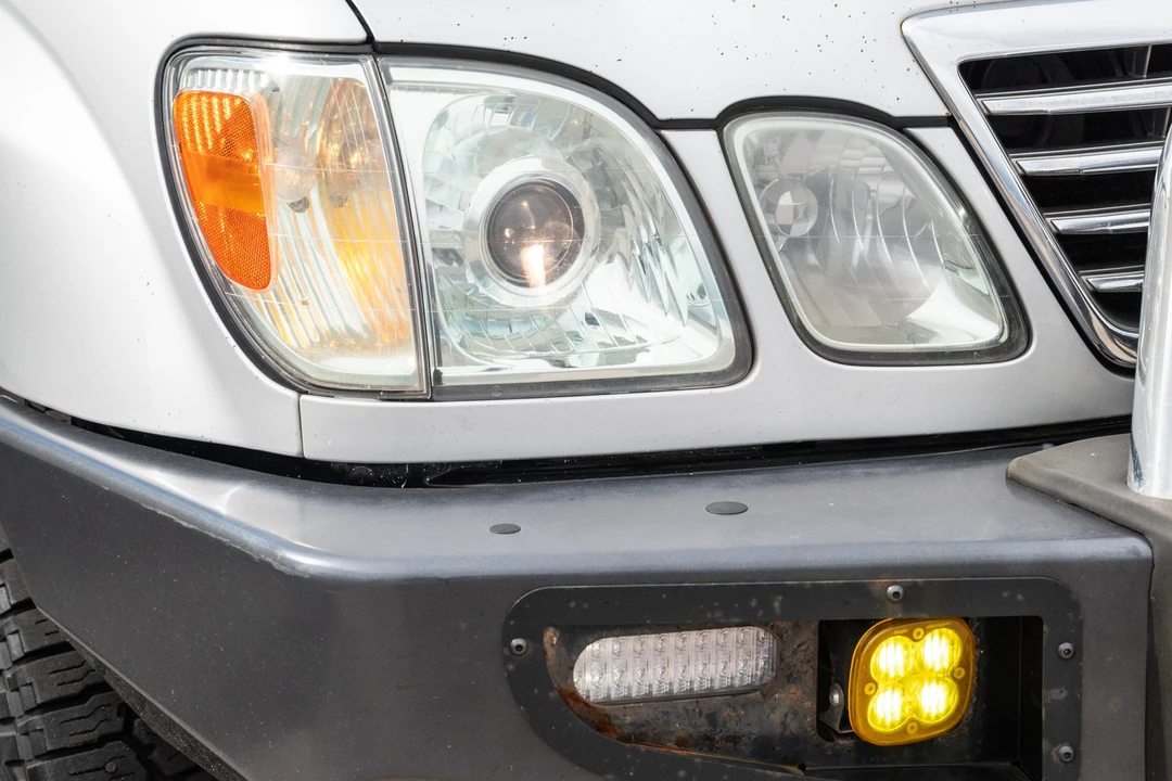 2006 Lexus LX 2nd Gen - Image 9 of 31