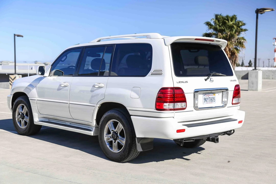 2006 Lexus LX 2nd Gen - Image 22 of 31