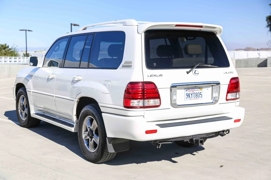 2006 Lexus LX 2nd Gen - Image 21 of 31