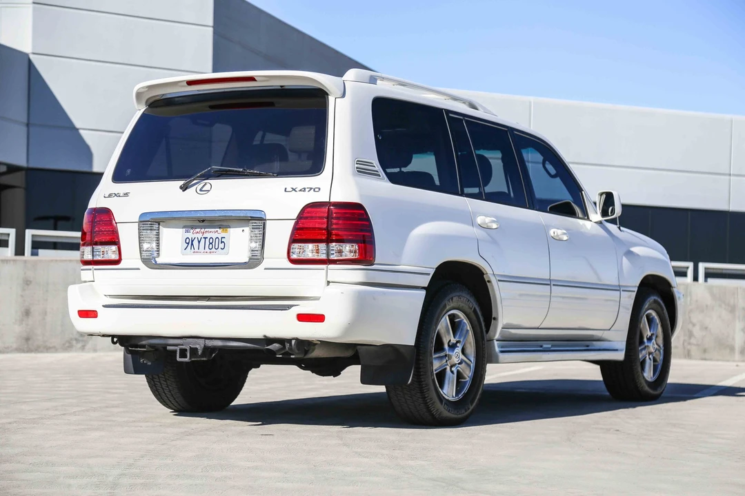 2006 Lexus LX 2nd Gen - Image 17 of 31