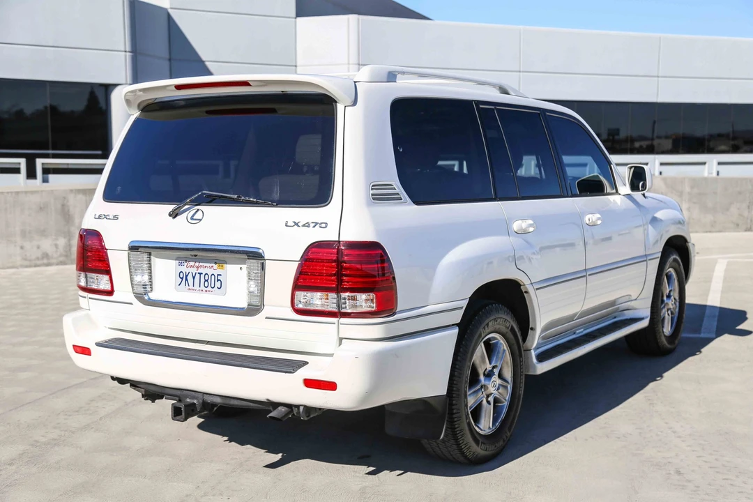 2006 Lexus LX 2nd Gen - Image 16 of 31