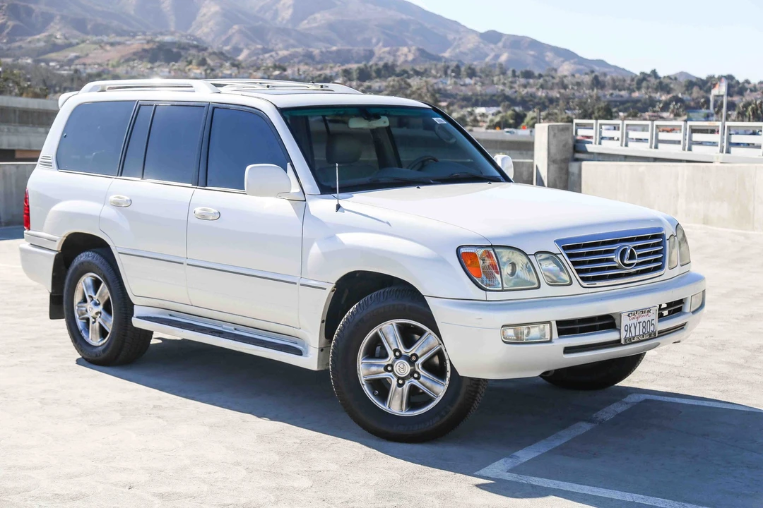2006 Lexus LX 2nd Gen - Image 8 of 31