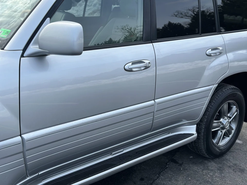 2006 Lexus LX 2nd Gen - Image 14 of 31