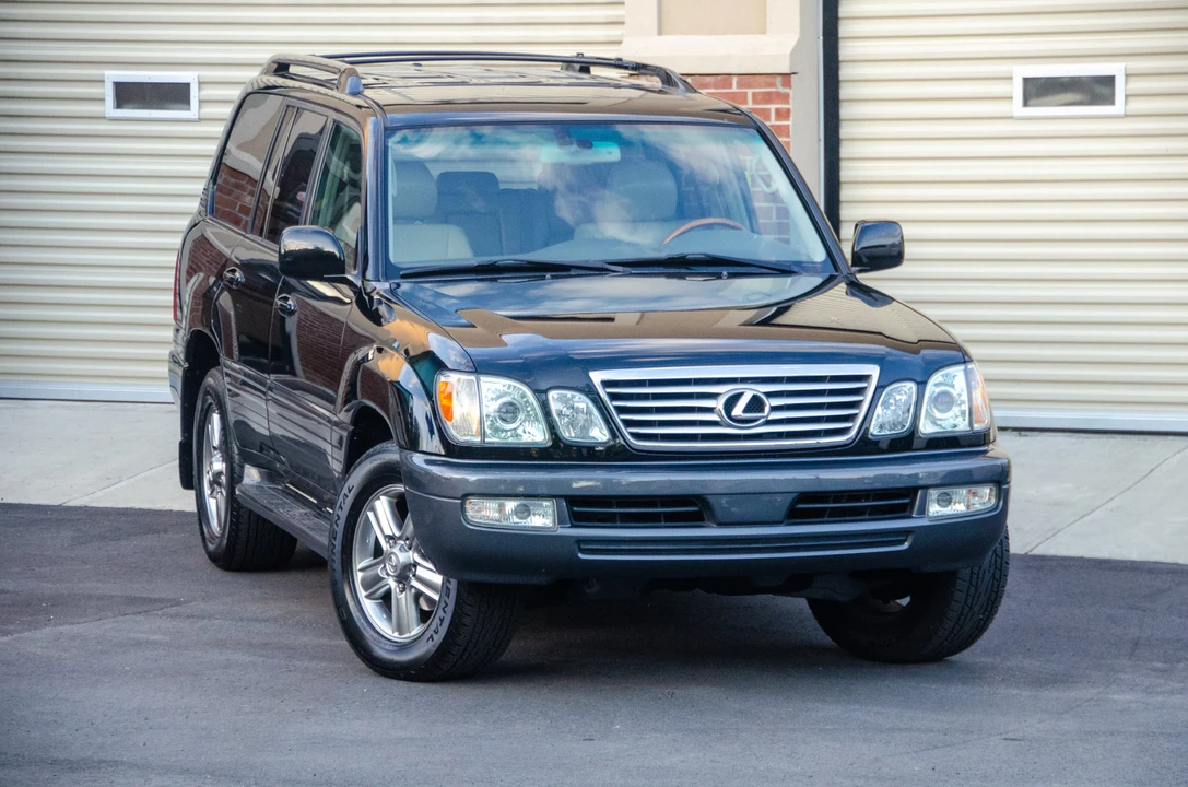 2006 Lexus LX 2nd Gen - Image 22 of 31