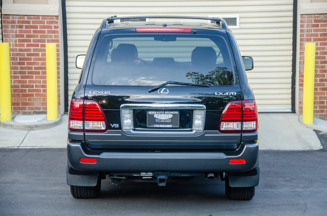 2006 Lexus LX 2nd Gen - Image 14 of 31