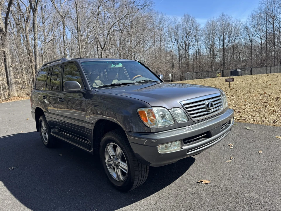 2006 Lexus LX 2nd Gen - Image 13 of 31