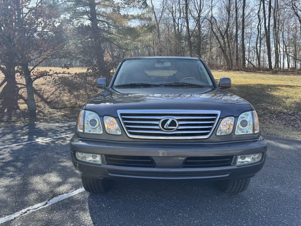 2006 Lexus LX 2nd Gen - Image 7 of 31