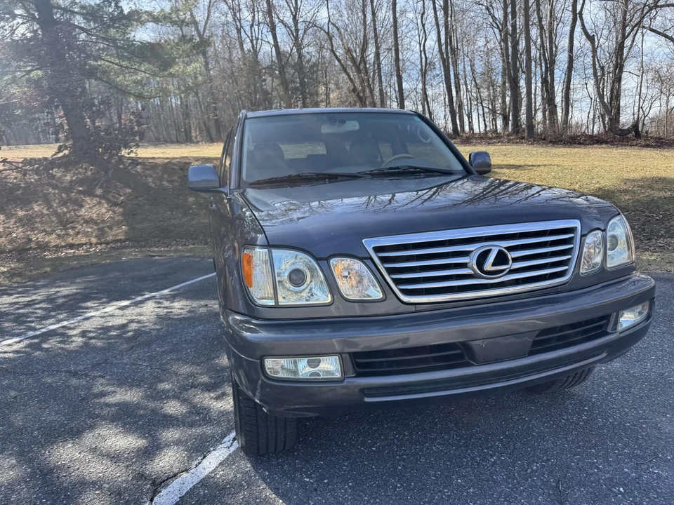 2006 Lexus LX 2nd Gen - Image 9 of 31