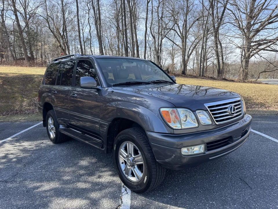 2006 Lexus LX 2nd Gen - Image 19 of 31