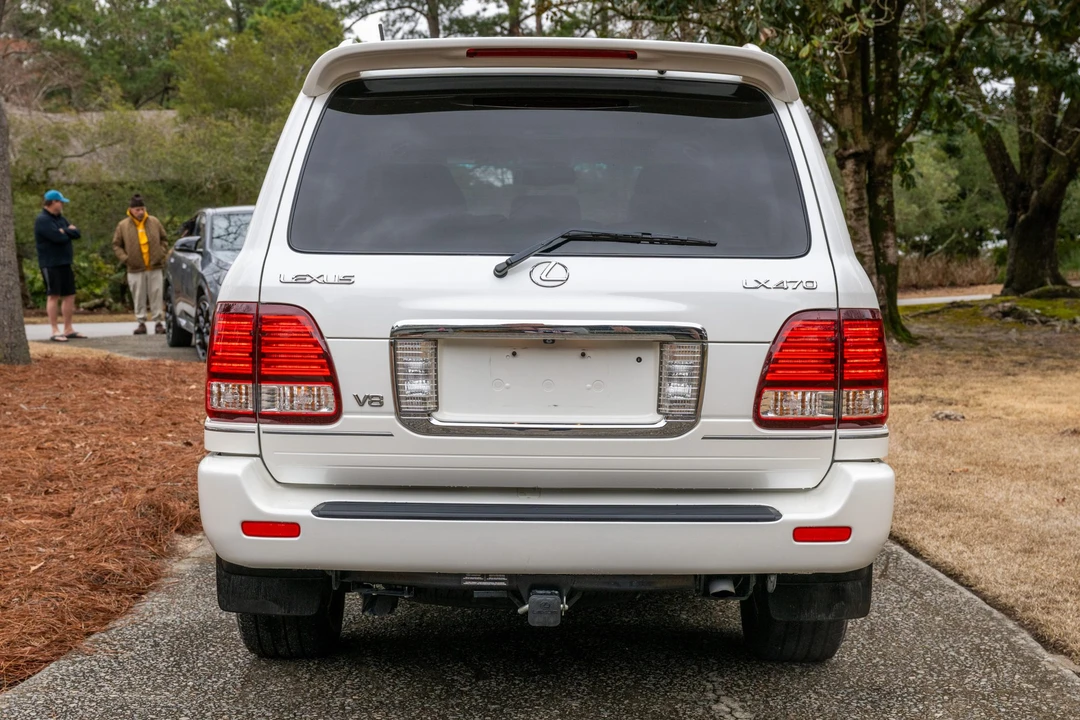 2006 Lexus LX 2nd Gen - Image 7 of 31