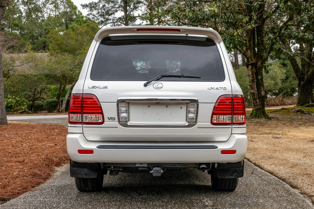 2006 Lexus LX 2nd Gen - Image 6 of 31