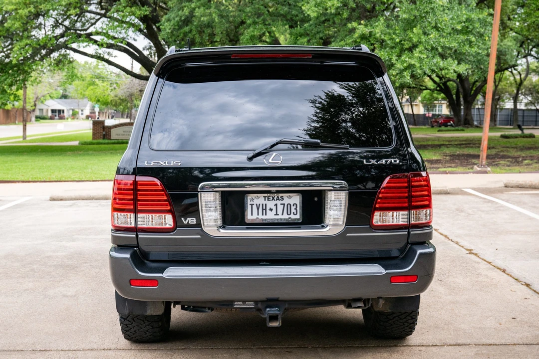 2006 Lexus LX 2nd Gen - Image 6 of 31