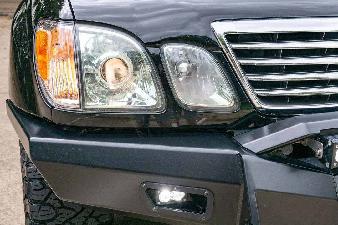 2006 Lexus LX 2nd Gen - Image 12 of 31