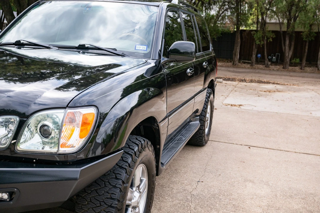 2006 Lexus LX 2nd Gen - Image 18 of 31