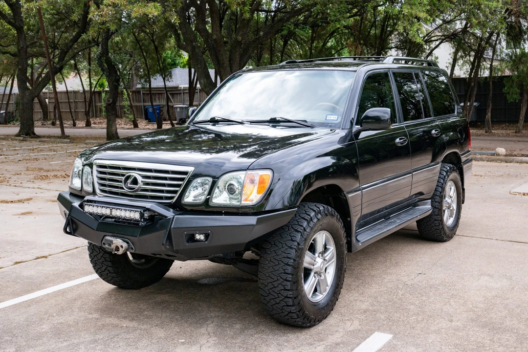 2006 Lexus LX 2nd Gen - Image 9 of 31