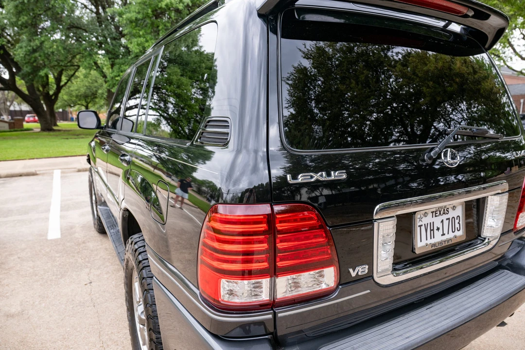 2006 Lexus LX 2nd Gen - Image 31 of 31