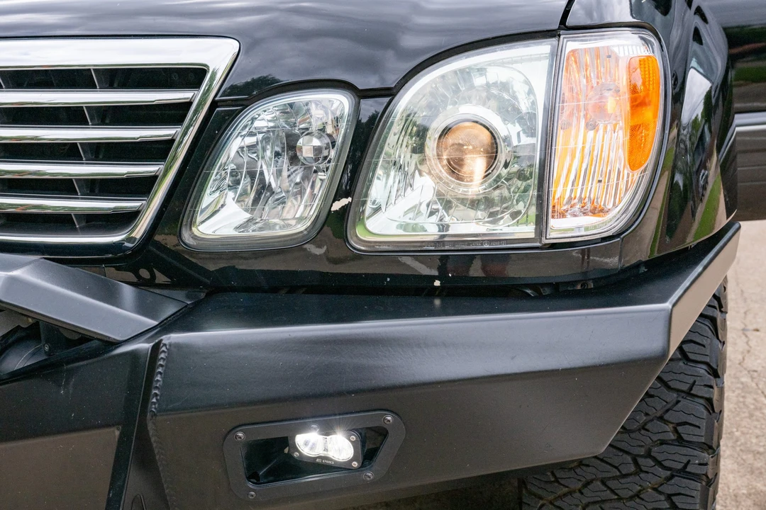 2006 Lexus LX 2nd Gen - Image 13 of 31