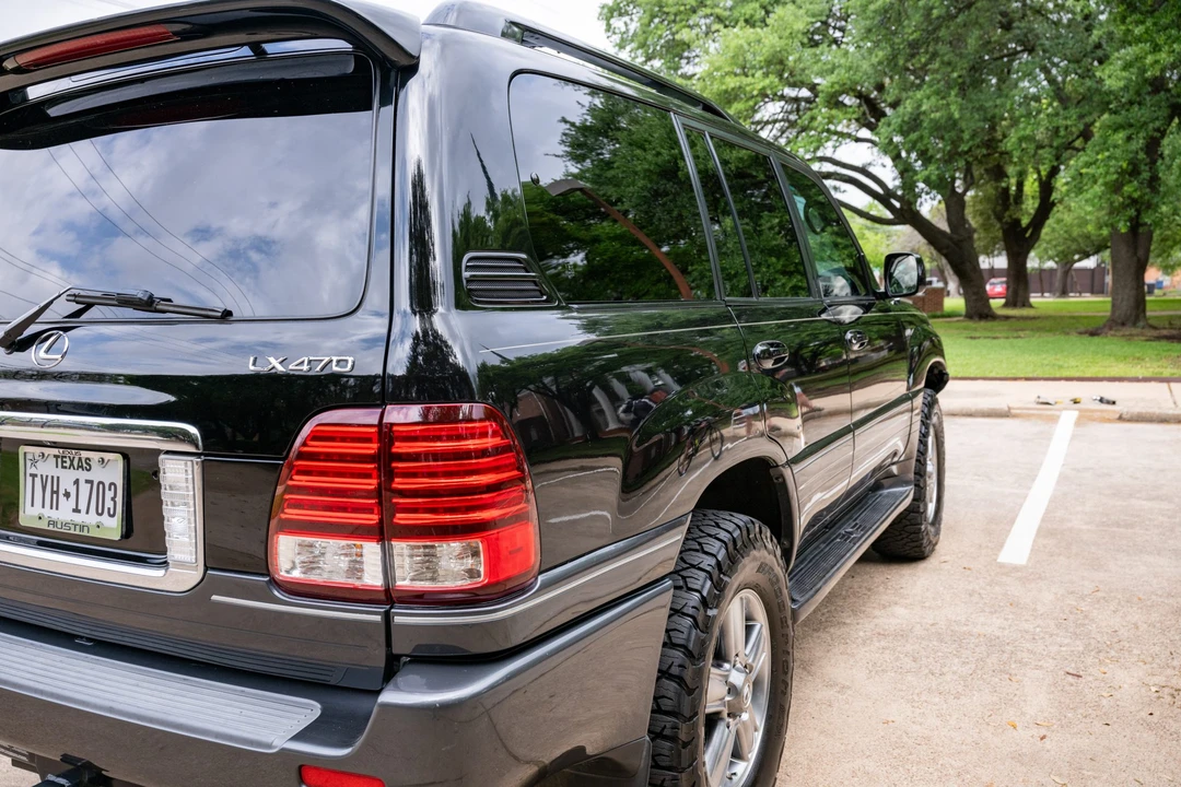 2006 Lexus LX 2nd Gen - Image 20 of 31