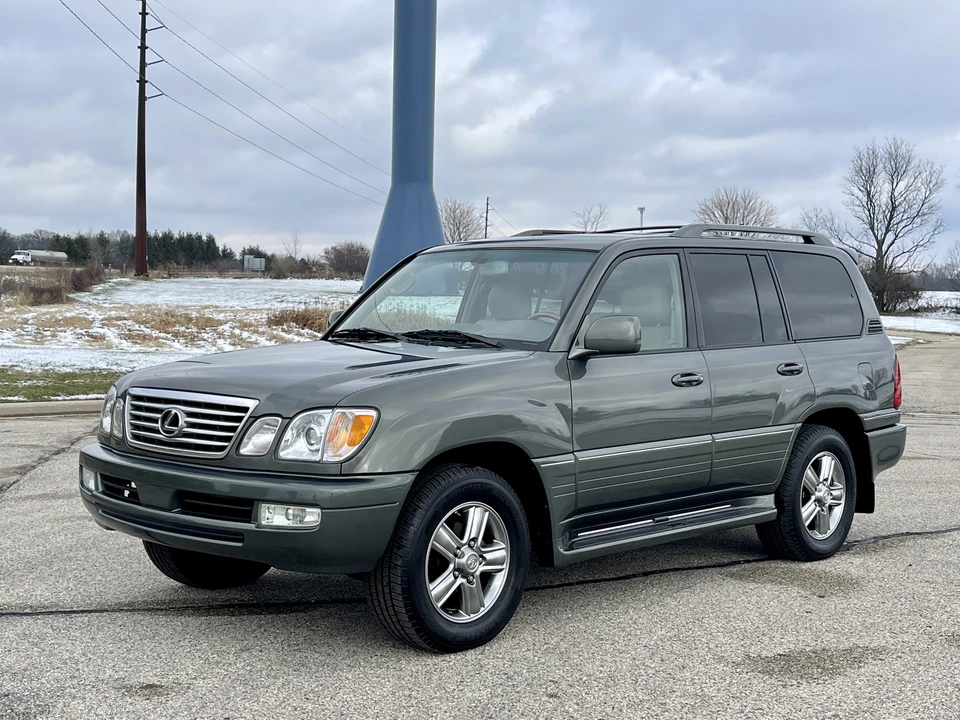 2006 Lexus LX 2nd Gen - Image 8 of 31