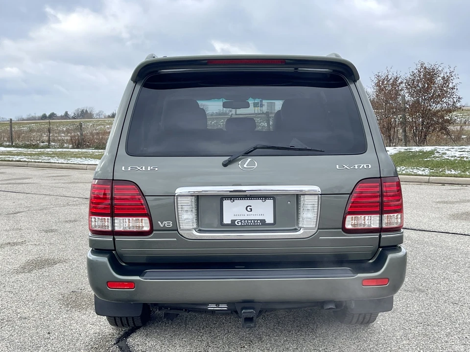 2006 Lexus LX 2nd Gen - Image 12 of 31