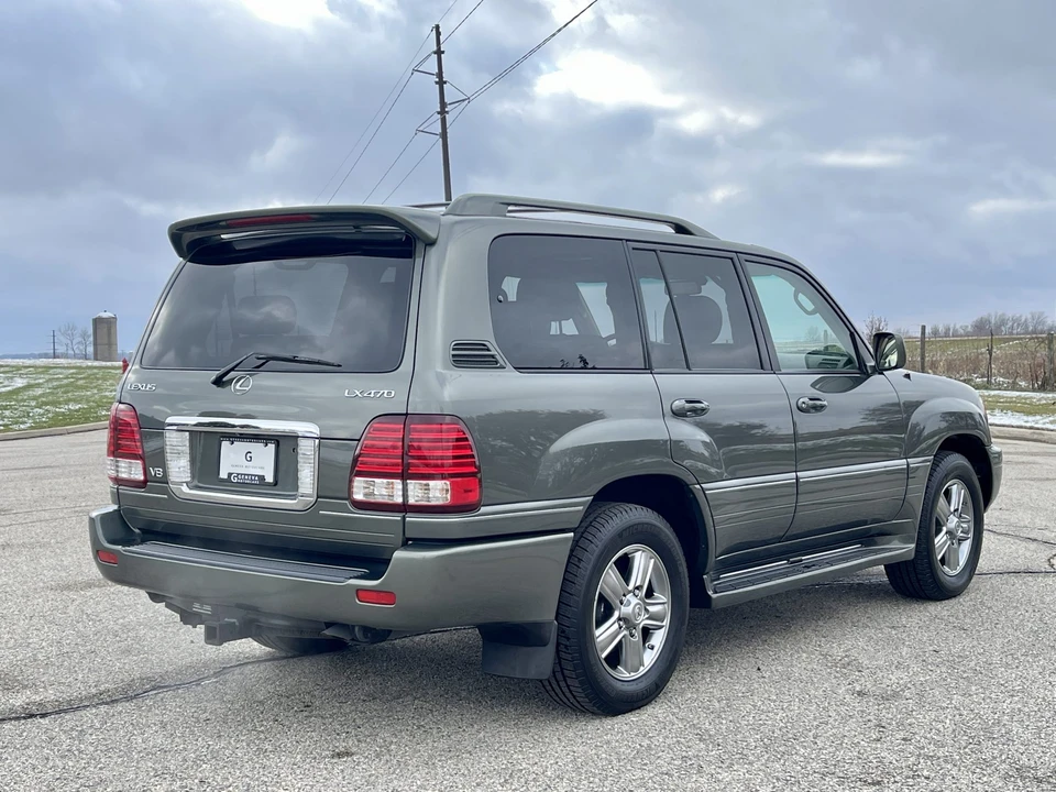 2006 Lexus LX 2nd Gen - Image 14 of 31