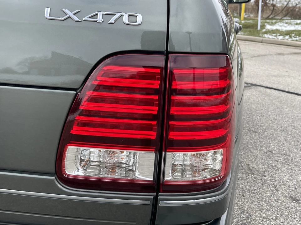2006 Lexus LX 2nd Gen - Image 30 of 31