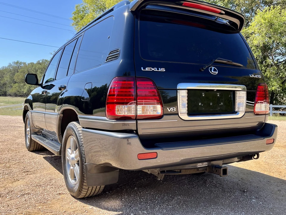 2006 Lexus LX 2nd Gen - Image 19 of 31