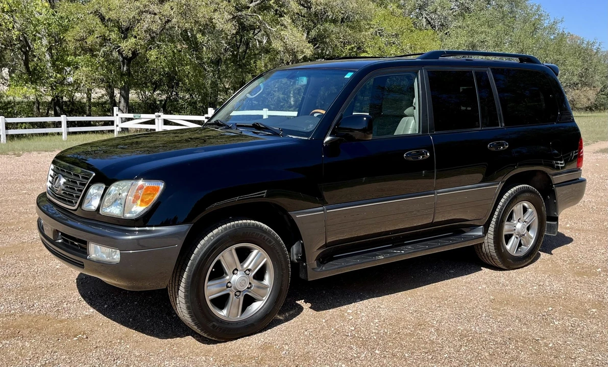 2006 Lexus LX 2nd Gen - Image 7 of 31