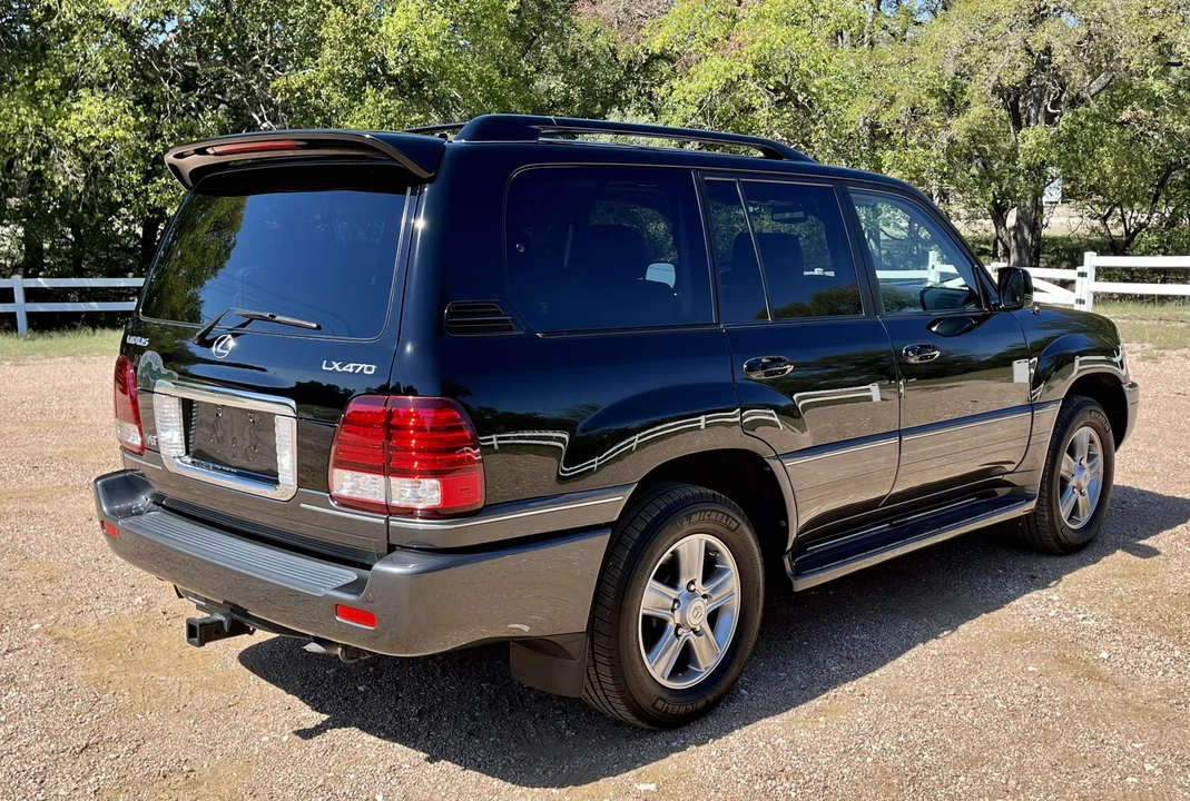 2006 Lexus LX 2nd Gen - Image 27 of 31