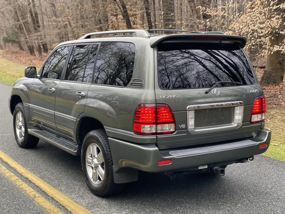 2006 Lexus LX 2nd Gen - Image 24 of 31